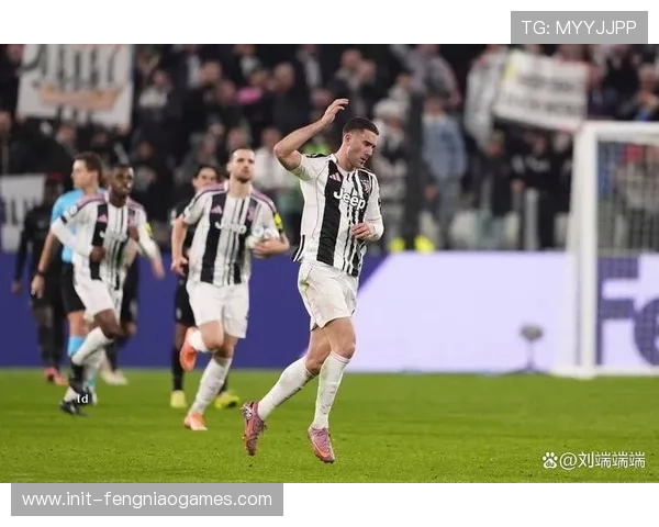 弗拉霍维奇单刀过门将射偏,尤文错失绝杀良机 弗拉霍维奇单刀过门将射偏,尤文错失绝杀良机